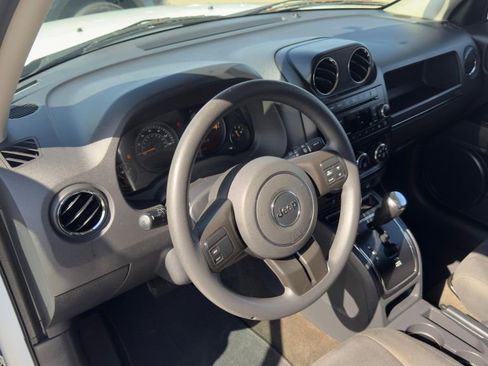 Used 2017 Jeep Patriot Sport w/ Power Value Group image 19