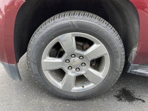 Used 2020 Chevrolet Suburban LS image 10