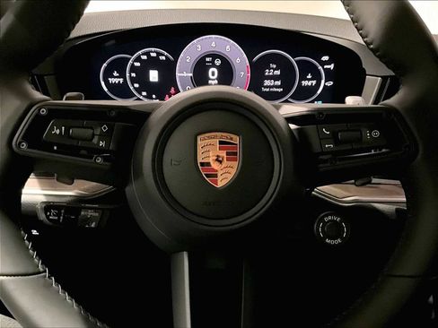 Used 2025 Porsche Cayenne E-Hybrid image 18