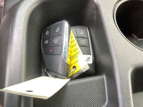 Used 2022 Chevrolet Silverado 1500 Custom image 19