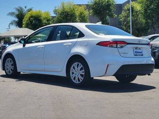 Used 2023 Toyota Corolla LE FWD video 2