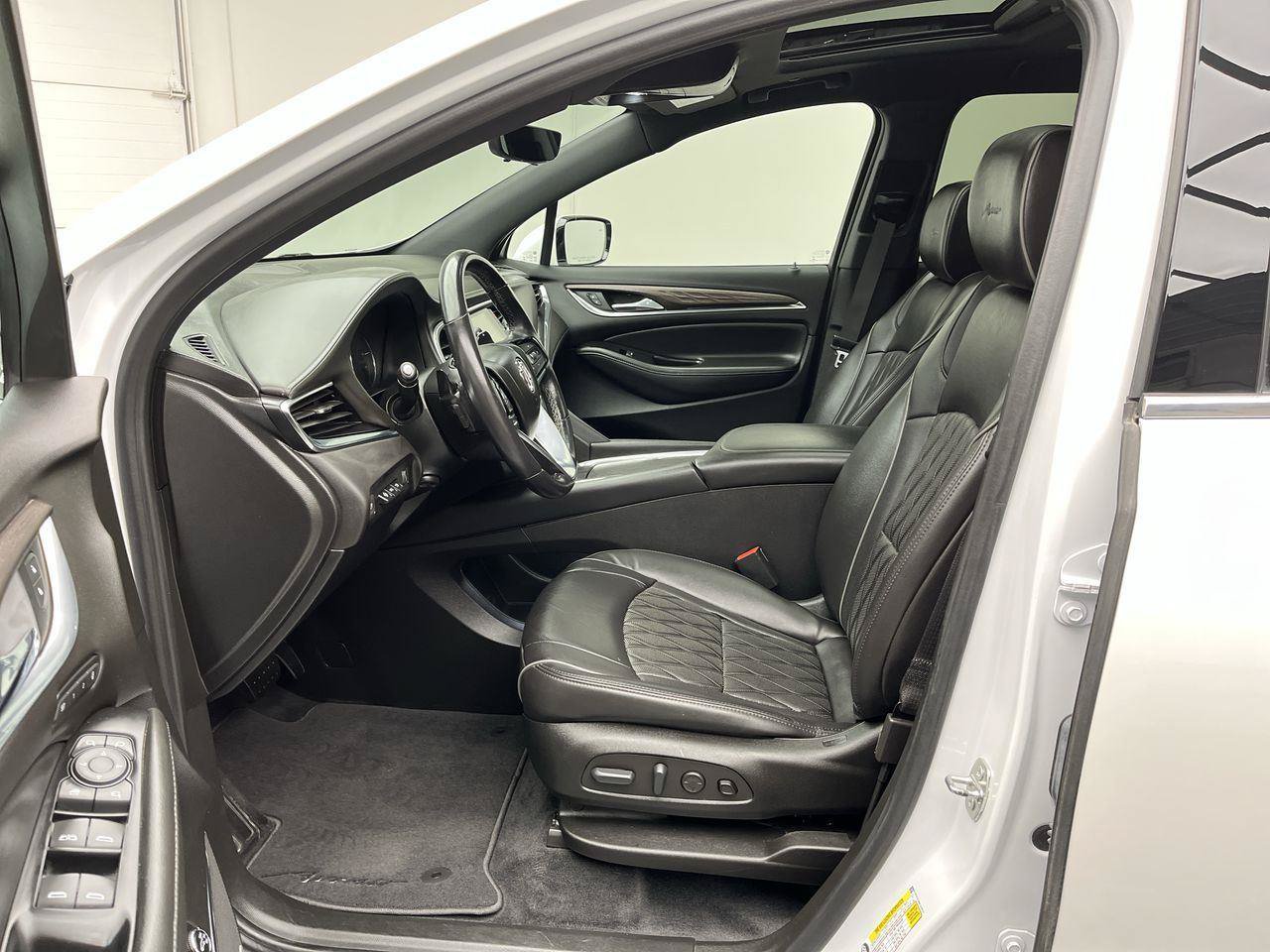 Certified 2023 Buick Enclave Avenir w/ Avenir Technology Package AWD/4WD image 3