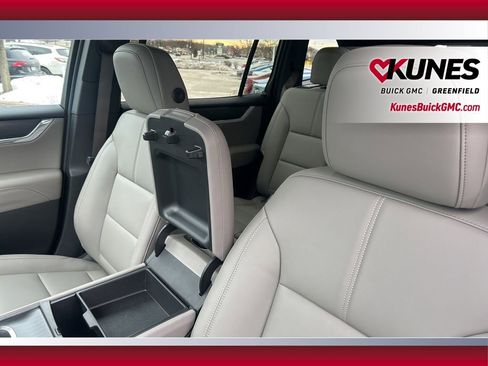 New 2026 GMC Acadia Elevation w/ Black Edition image 18