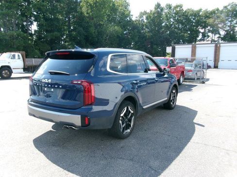 Used 2025 Kia Telluride S FWD image 6