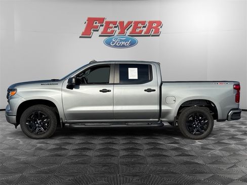 Used 2024 Chevrolet Silverado 1500 Custom w/ Turbomax Blackout Package image 2