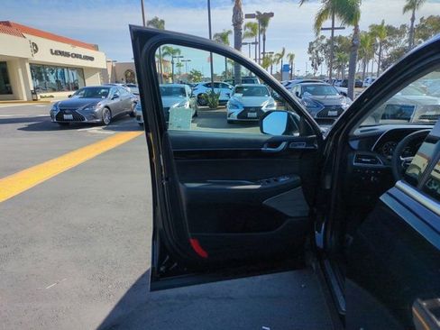 Used 2021 Hyundai Palisade Limited w/ Winter Package image 15