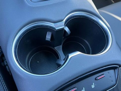 Certified 2024 Toyota Venza XLE image 34