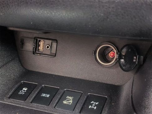 Used 2016 Toyota Highlander Limited Platinum image 33