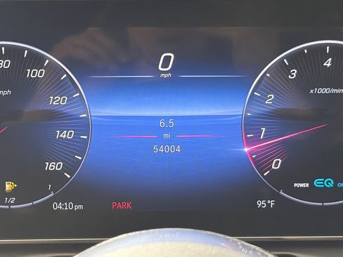 Used 2022 Mercedes-Benz C 300 Sedan image 23