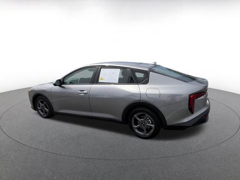 Used 2025 Kia K4 LXS image 10