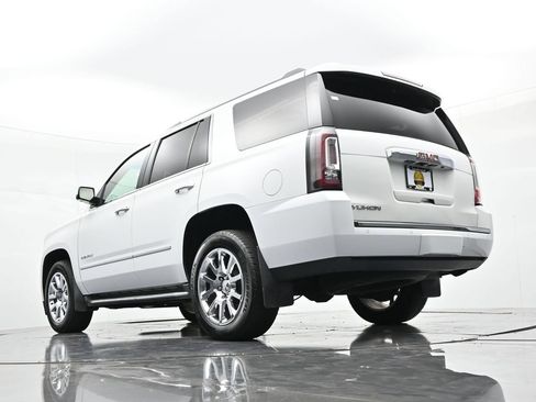 Used 2016 GMC Yukon Denali w/ Open Road Package AWD/4WD image 21