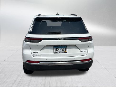 Used 2022 Jeep Grand Cherokee Limited w/ Luxury Tech Group II AWD/4WD image 4