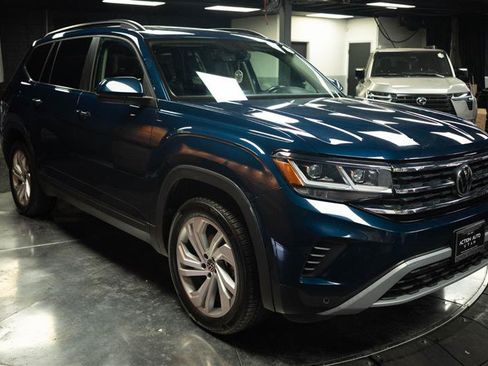 Used 2021 Volkswagen Atlas SE w/ Panoramic Sunroof Package AWD/4WD image 5