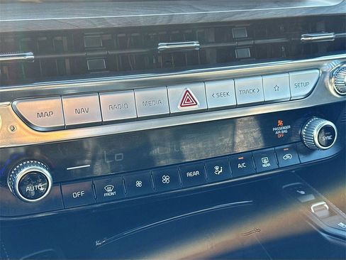 Used 2025 Kia Telluride SX Prestige X-Line image 16