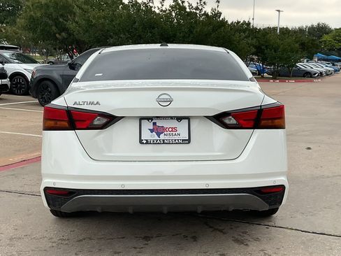 New 2026 Nissan Altima 2.5 SV FWD image 5