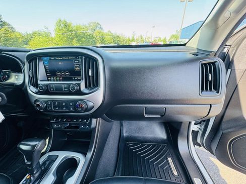 Used 2019 Chevrolet Colorado ZR2 w/ ZR2 Dusk Special Edition image 37