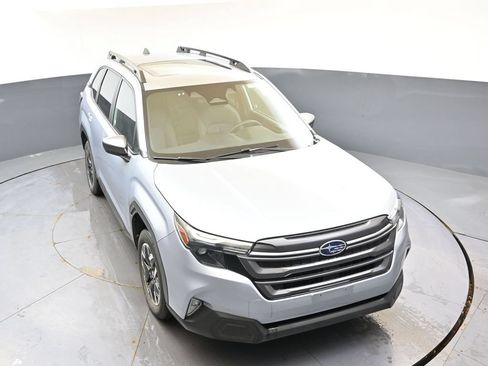 Certified 2025 Subaru Forester Premium AWD/4WD image 53