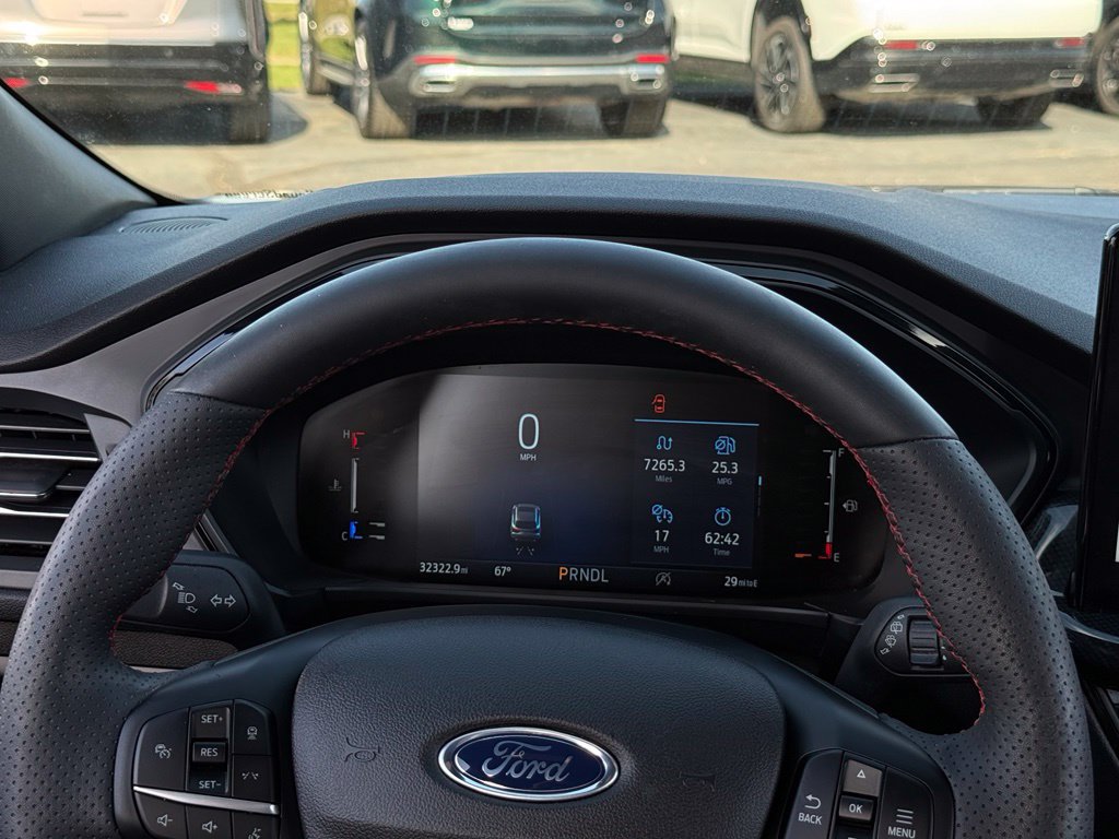 Used 2023 Ford Escape ST-Line w/ Tech Pack #1 FWD image 8