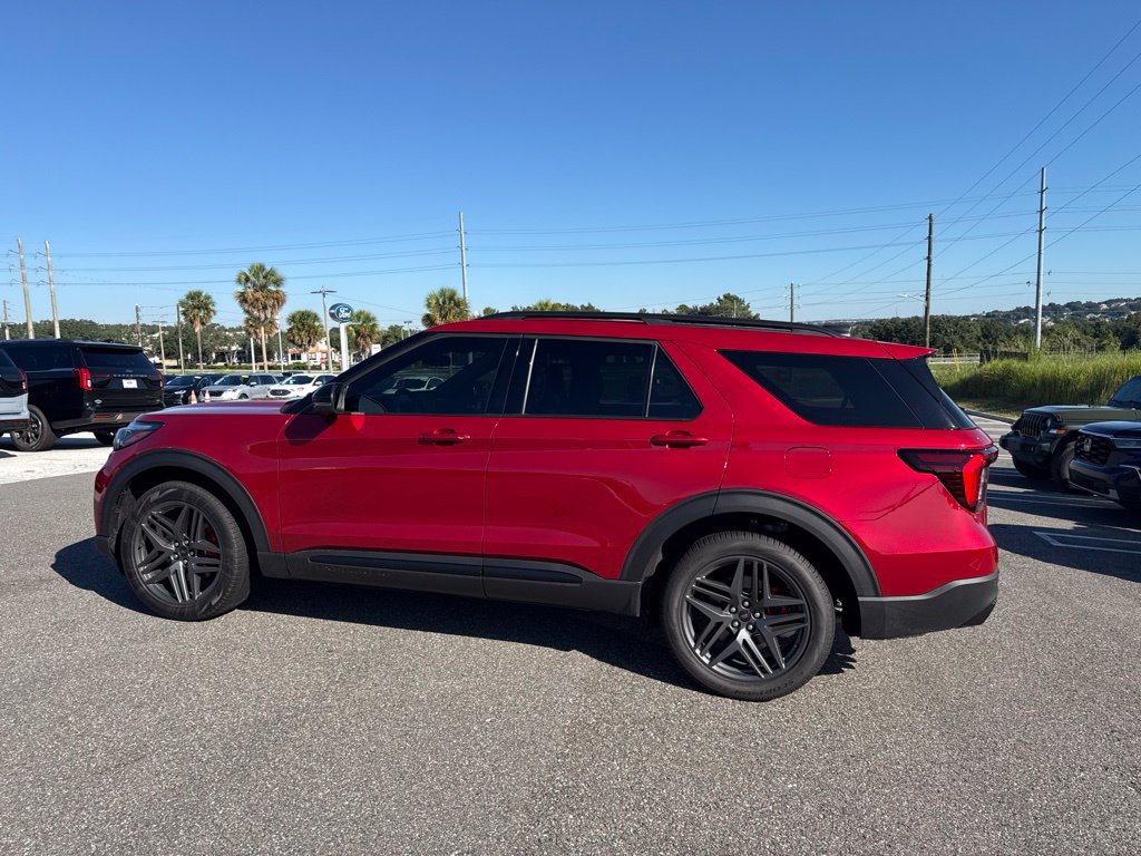 Used 2026 Ford Explorer ST RWD image 4