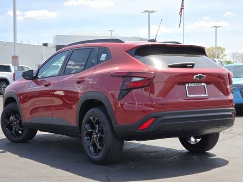 New 2026 Chevrolet Trax LT w/ Driver Confidence Package FWD image 19
