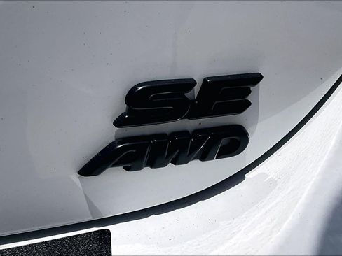 Used 2024 Toyota Camry SE w/ Protection Package (Q2) (TMS) AWD/4WD image 10