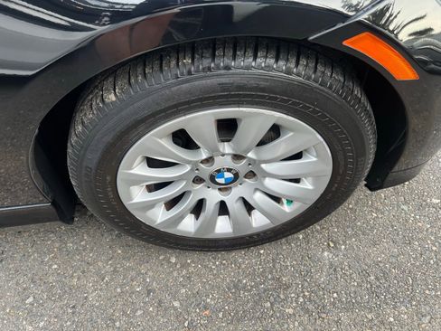 Used 2009 BMW 328i xDrive Sedan AWD/4WD image 12