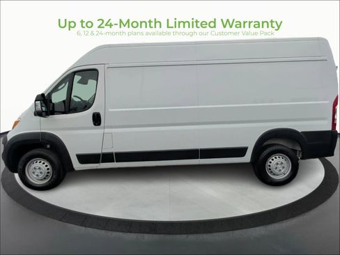 Used 2024 RAM ProMaster 2500 w/ Convenience Group FWD image 4