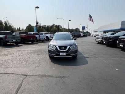 Used 2017 Nissan Rogue SV