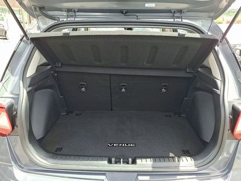 Used 2026 Hyundai Venue SEL FWD image 28