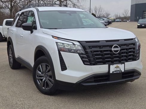 New 2026 Nissan Pathfinder SV AWD/4WD image 4