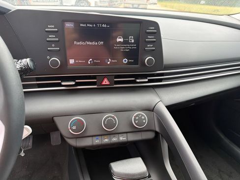 New 2026 Hyundai Elantra SE FWD image 28
