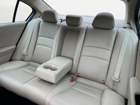 Used 2016 Honda Accord Touring image 14