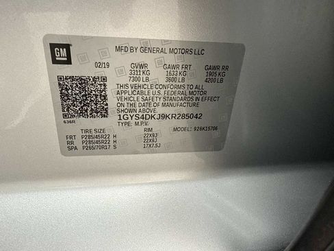 Used 2013 Cadillac Escalade Premium image 33