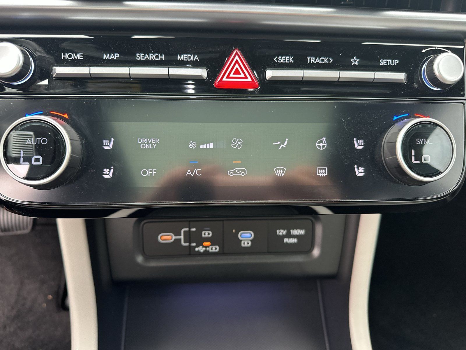 New 2026 Hyundai Tucson Limited AWD/4WD image 21