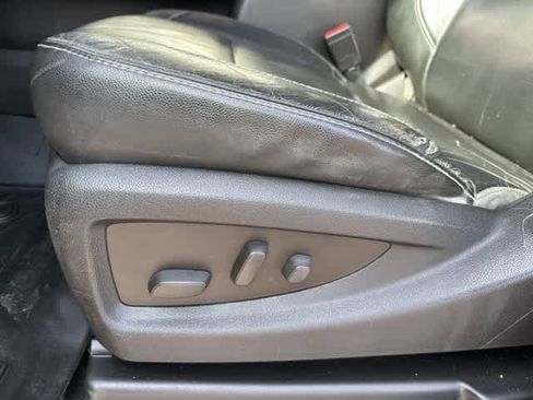 Used 2015 Chevrolet Silverado 2500 LTZ w/ LTZ Plus Package image 11