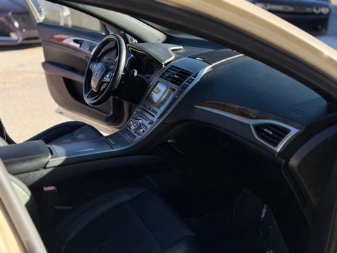 Used 2018 Lincoln MKZ Reserve image 33