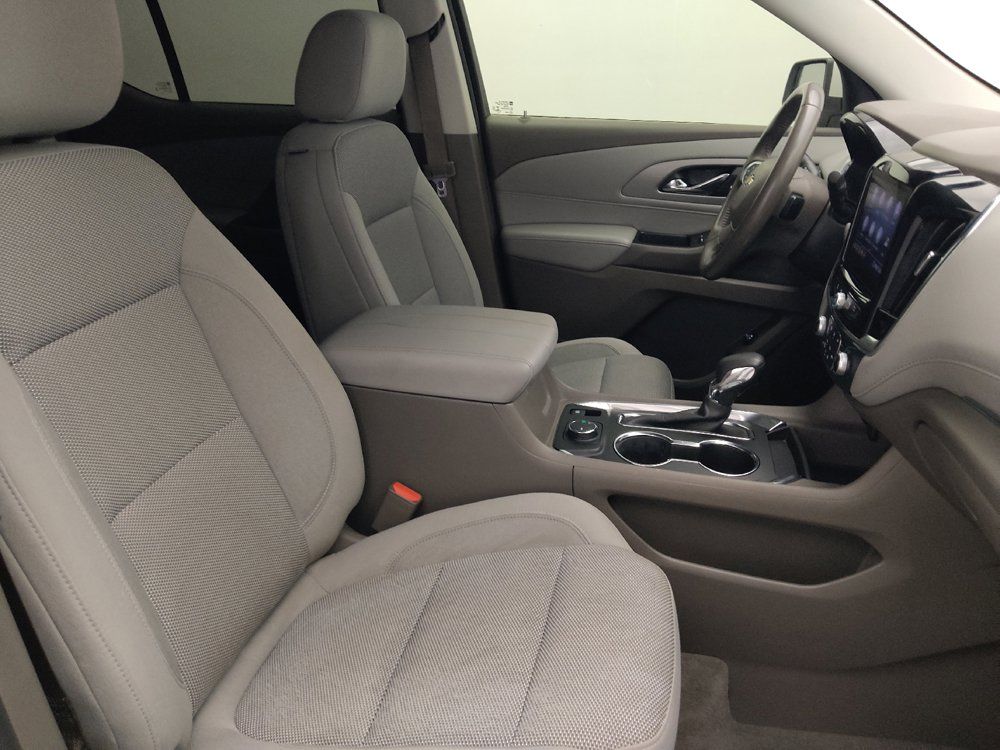 Used 2021 Chevrolet Traverse LT FWD image 21
