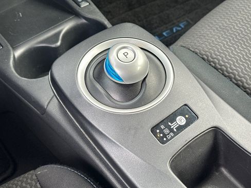 Used 2015 Nissan Leaf S w/ Charge Package image 29