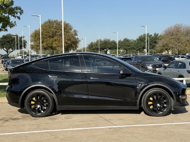 Used 2022 Tesla Model Y Long Range AWD/4WD image 3