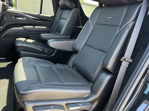 Used 2021 Cadillac Escalade Sport w/ Driver Assist Tech Package AWD/4WD image 20