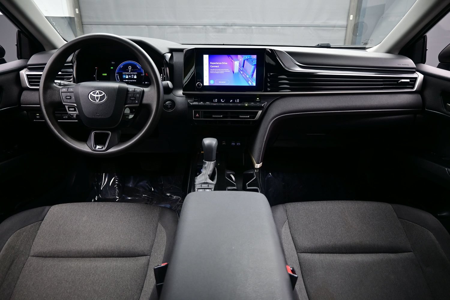 Used 2025 Toyota Camry LE FWD image 16