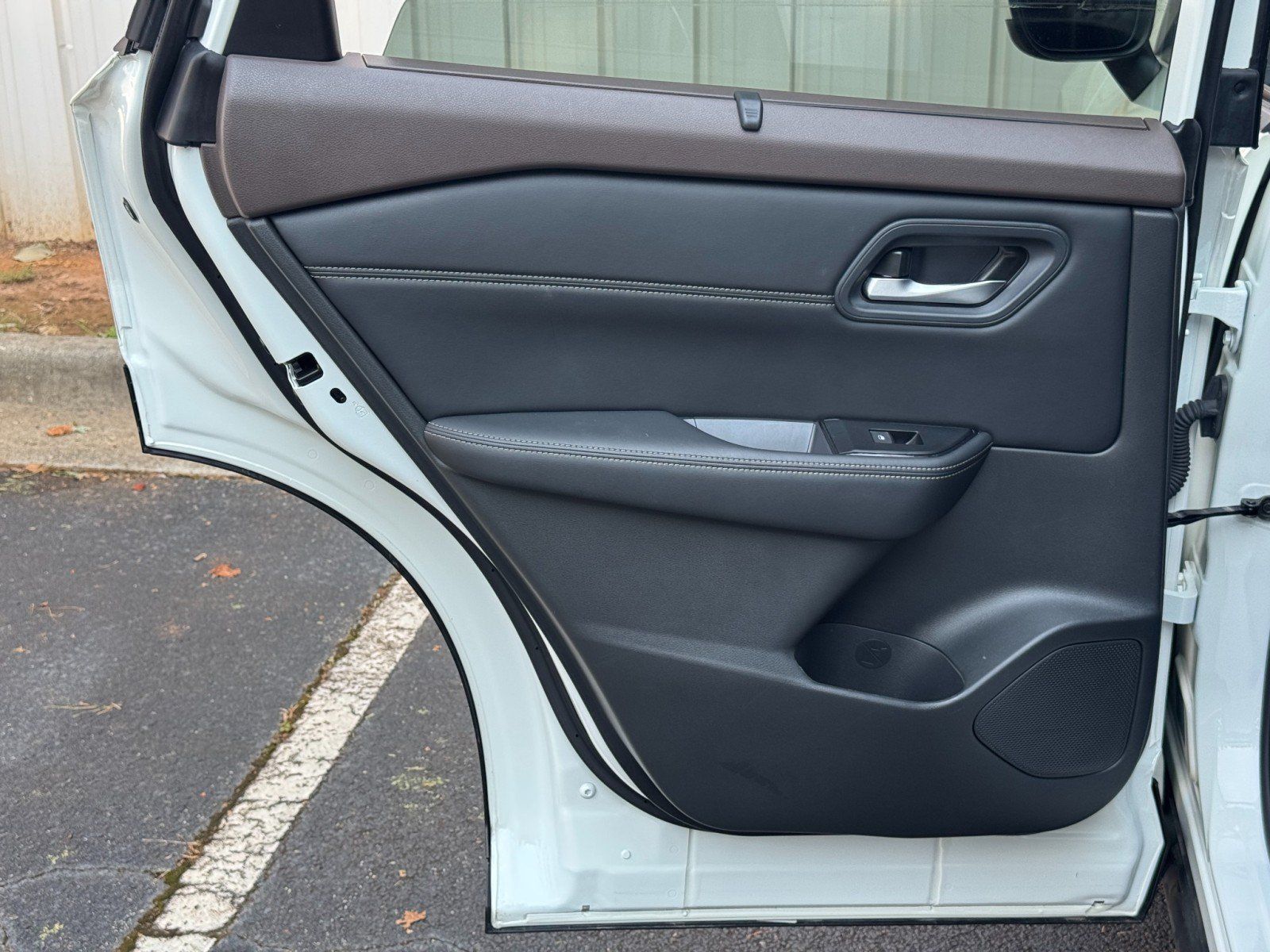 Used 2023 Nissan Rogue SV w/ SV Premium B Package FWD image 37
