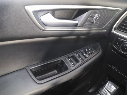 Used 2024 Ford Edge SEL w/ Convenience Package image 28