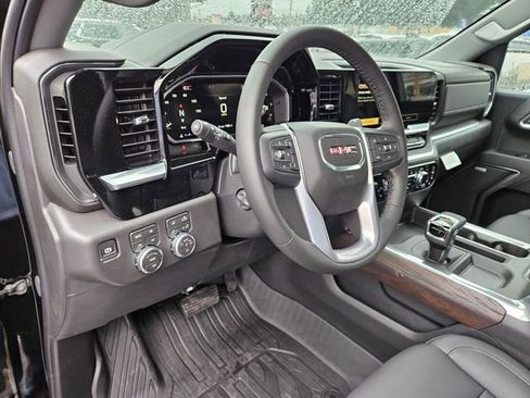 New 2026 GMC Sierra 1500 SLT w/ SLT Premium Plus Package AWD/4WD image 17