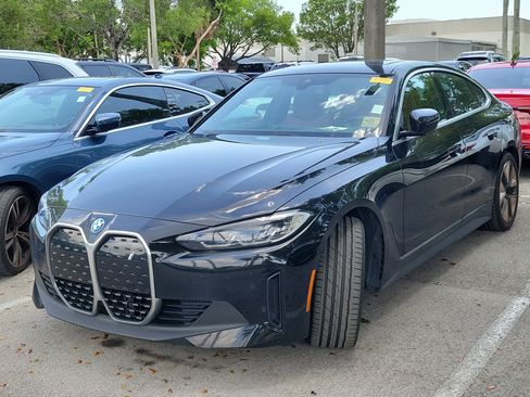 Used 2024 BMW i4 eDrive35 w/ Convenience Package RWD image 3