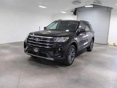 New 2026 Ford Explorer Active w/ Active Comfort Package