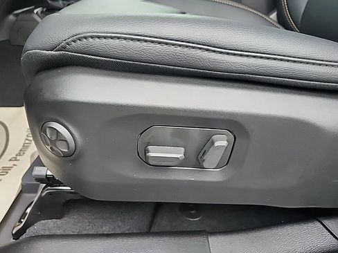 New 2025 Jeep Wrangler Sahara image 24