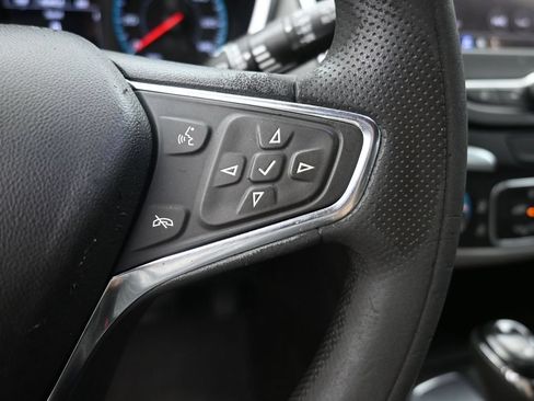 Used 2021 Chevrolet Equinox LS w/ LS Convenience Package FWD image 28