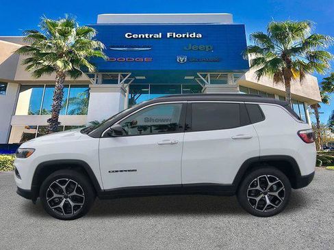 Certified 2025 Jeep Compass Limited AWD/4WD image 8