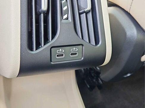 Used 2025 BMW X2 xDrive28i w/ Technology Package AWD/4WD image 32